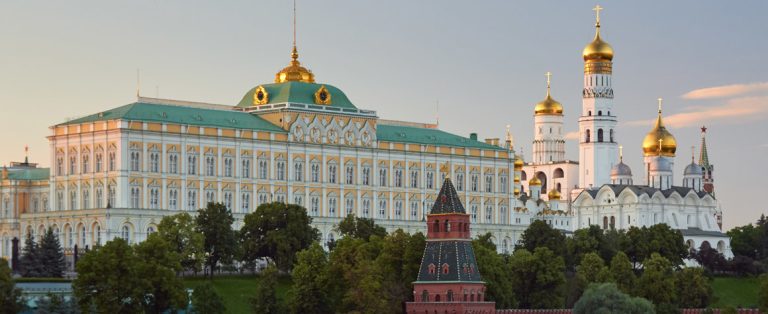 kremlin_cover_8948